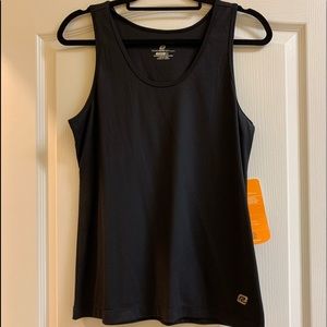 ***Road Runner women’s black ribbed stretch top XL